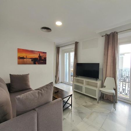 Apartamentos Los Angeles Sevilla Kültér fotó