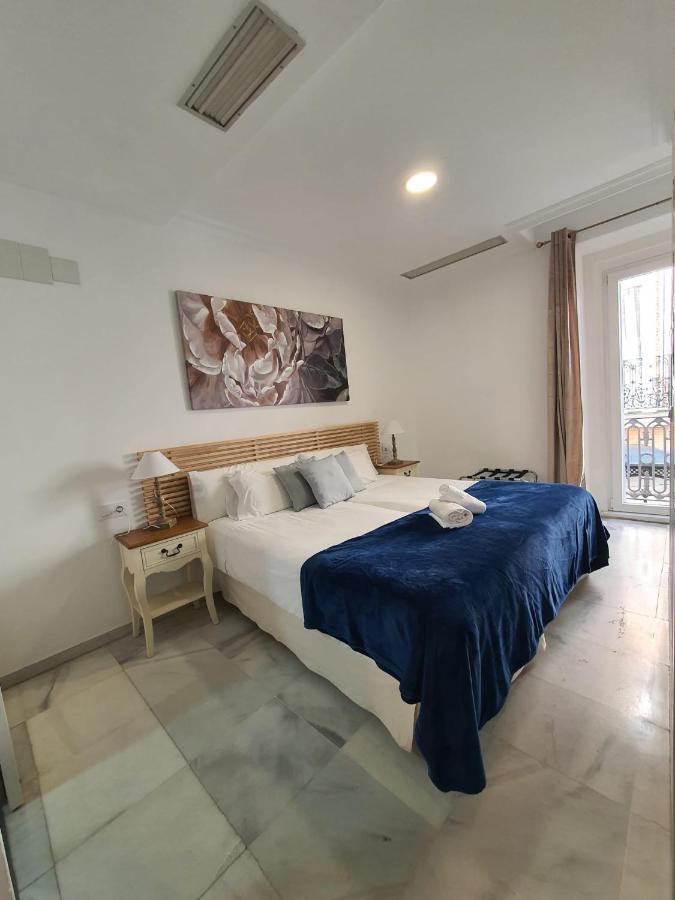 Apartamentos Los Angeles Sevilla Kültér fotó